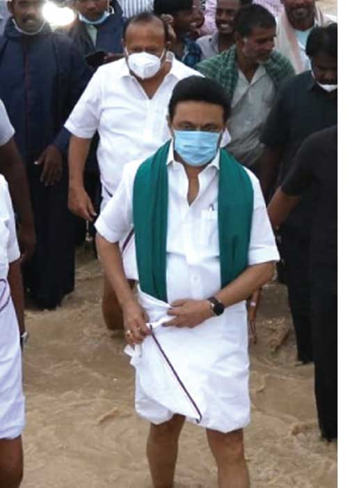 எடப்பாடியை பொளந்து கட்டிய ஸ்டாலின்! -பதற்றத்தில் காக்கிகள்!