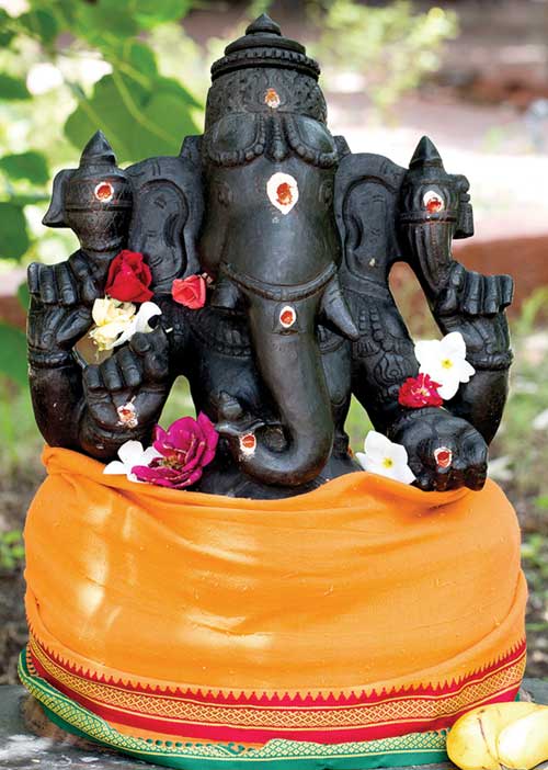 மகப்பேறு வரமருளும் கருவறை கணபதி! -கே. குமார சிவாச்சாரியார்