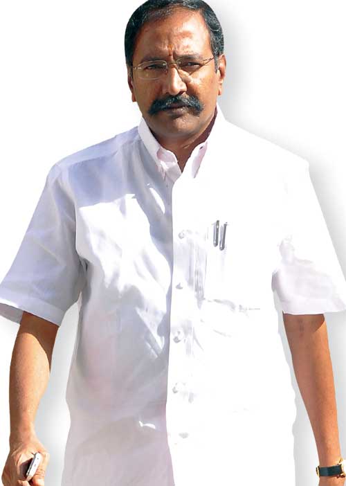 ராங்கால் தி.மு.க. டார்கெட்! முதல் அஸ்திரத்தில் சிக்கும் அ.தி.மு.க மாஜி!
