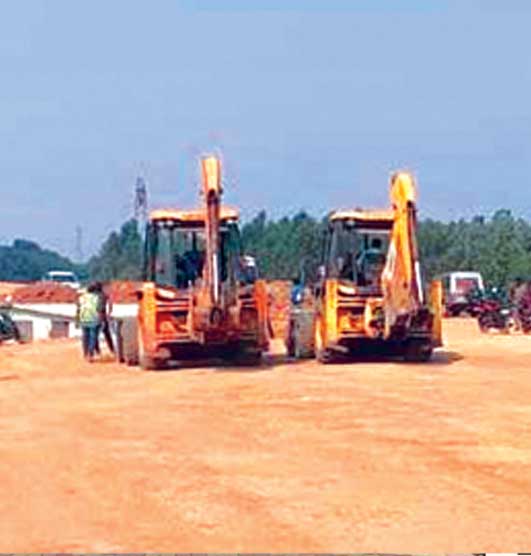 நிலம் கொடுத்த விவசாயிகளை வஞ்சிக்கும் அதிகாரிகள்!