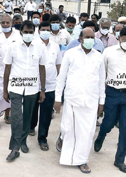 அமைச்சர் மாவட்டத்தில் ஆளுங்கட்சிக்கு வேட்டு வைக்கும் ஐவர் அணி! -குமுறும் நிர்வாகிகள்!