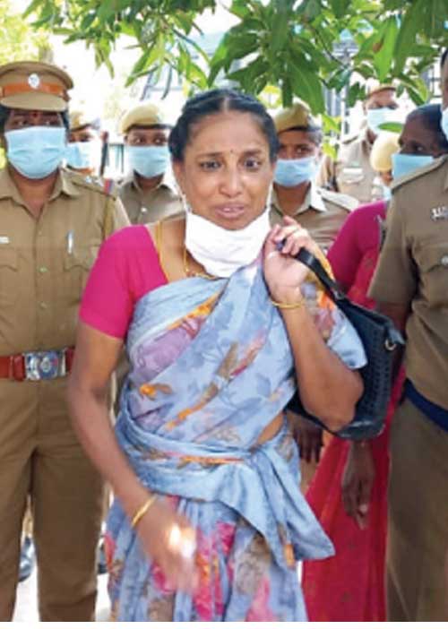 நளினிக்கு பரோல்! முதல்வரை எதிர்பார்க்கும் நால்வர்!