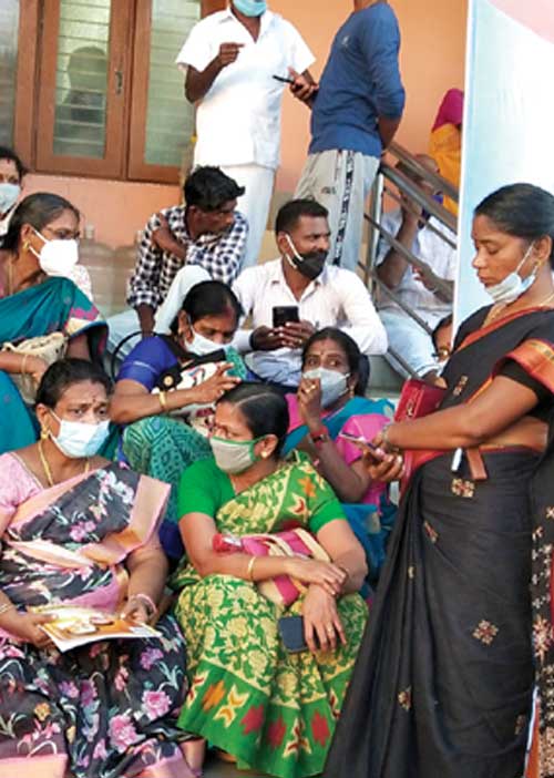 ஜெ. பழி வாங்கினார்! ஸ்டாலின் காப்பாற்றுவாரா? - கண்ணீர்விடும் பட்டதாரி ஆசிரியர்கள்!