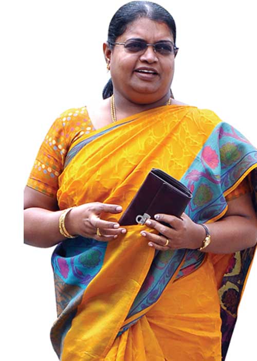 அதே முட்டை! அதே கிறிஸ்டி! சசி ஃபார்முலாவில் தி.மு.க. அரசு!
