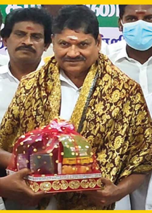 இந்தா பிடி பதவி! கடலூர் அ.தி.மு.க. தாராளம்!