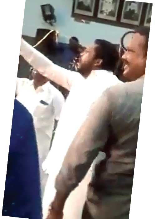 கலாட்டா பா.ஜ.க.! கப்சிப் போலீஸ்!