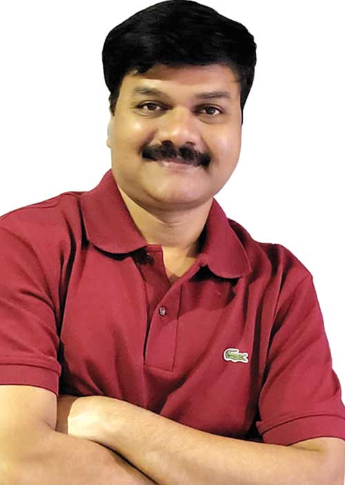 திரைப்பாட்டில் தேக்கநிலை இல்லை! - பாடலாசிரியர் விவேகா பெருமிதம்! நேர்காணல் : முனைவர் அ.பழமொழிபாலான்