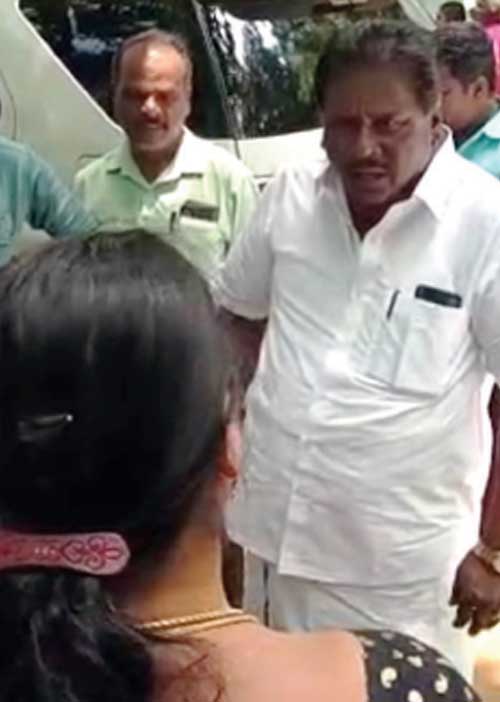 சேர்மன் அடிமைபோல் நடத்துகிறார்! -கதறும் கவுன்சிலர்