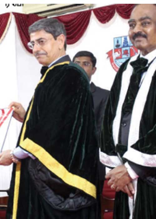 கவர்னருக்கு எதிராக பொங்கிய மதுரை!