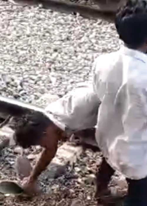 போதை! தண்டவாளத்தில் உருண்ட மாணவர்கள்!