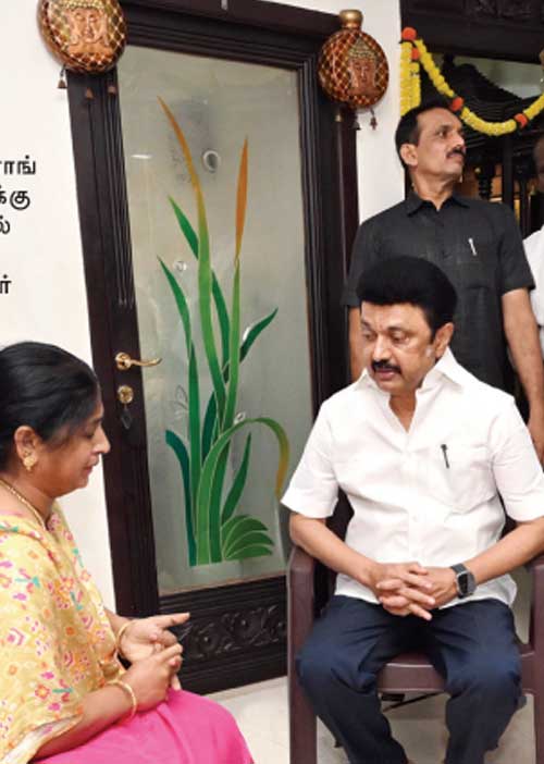ராங்கால் : குற்றவாளிகள் தப்பமுடியாது! -ஆம்ஸ்ட்ராங் மனைவிக்கு ஆறுதல் சொன்ன ஸ்டாலின்! செல்வப்பெருந்தகை ரெக்கார்டுகளை தூசு தட்டும் டெல்லி! -கொளுத்திப் போட்ட பாஜக நிர்வாகி!