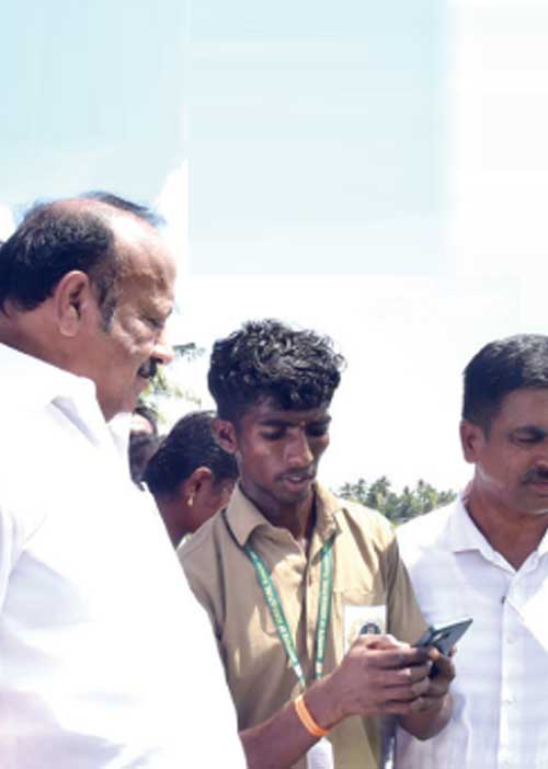 மின்னணு பயிர் சர்வே! அச்சத்தில் வேளாண் மாணவிகள்! -வலுக்கும் எதிர்ப்பு!