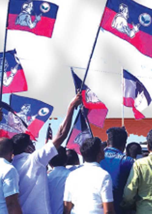 ரிலீஸான பதவிப் பட்டியல்! கொந்தளிக்கும் அ.தி.மு.க. தொண்டர்கள்!