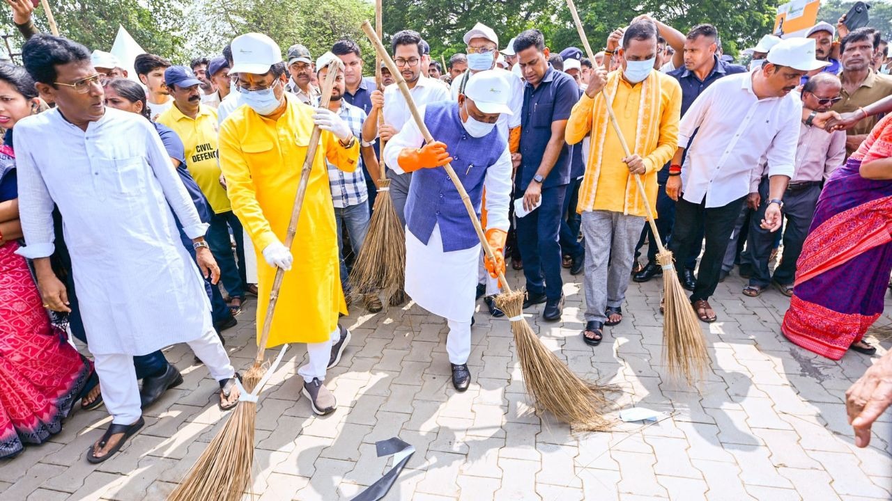 CM urges people to make Odisha among top three cleanest states