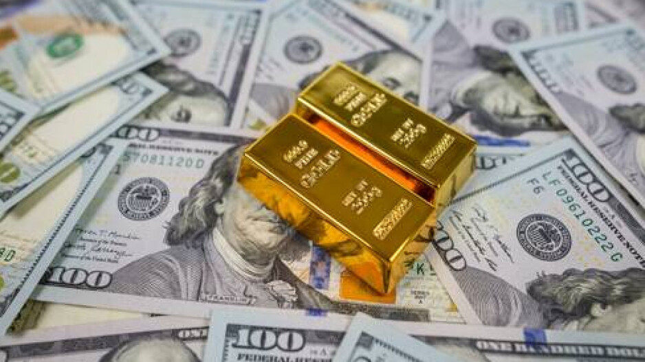 India's forex reserves surge to $676.3 billion