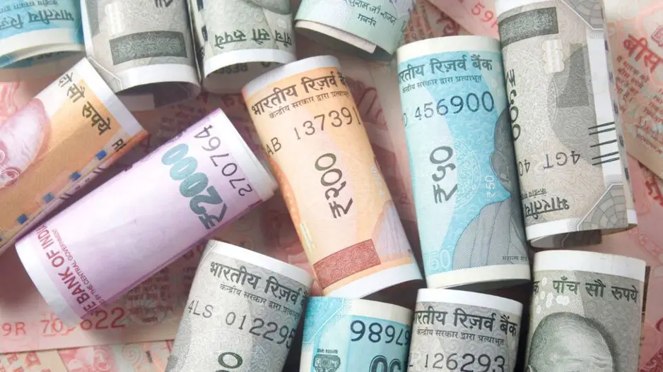 Bank employee steals Rs 4.57 crore from FD accounts to invest in stocks, loses it all