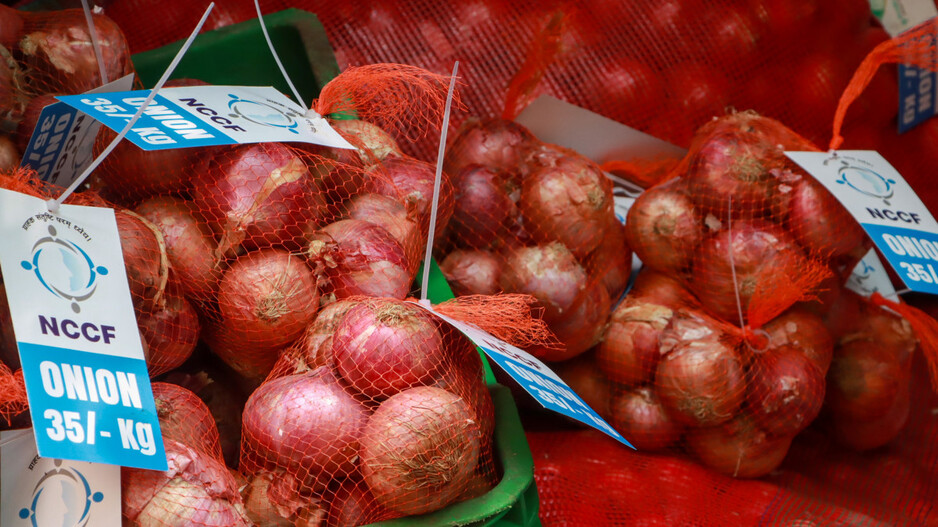 Centre lifts 20% percent export duty on onion to support farmers