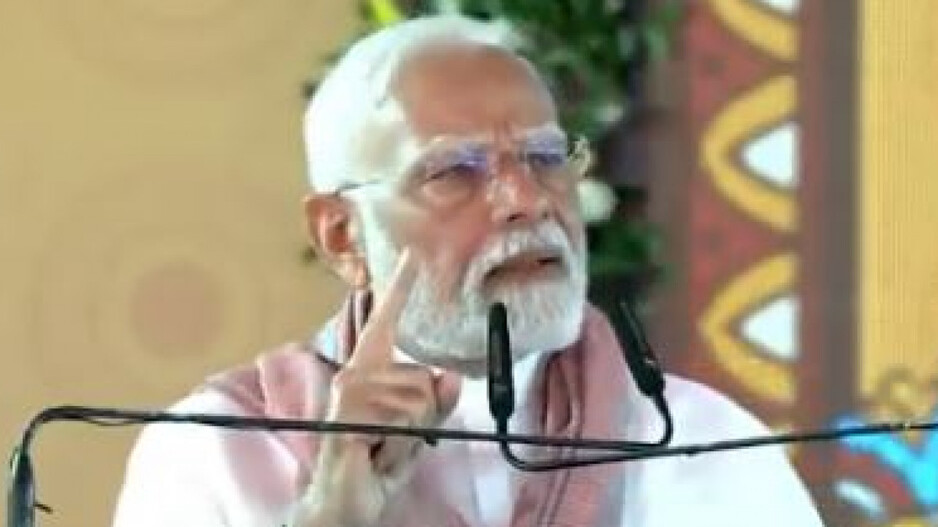 PM holds meeting with secretaries; stresses on alertness, operational preparedness