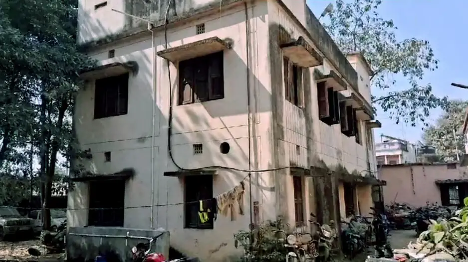 Cop found dead under mysterious circumstances in Odisha