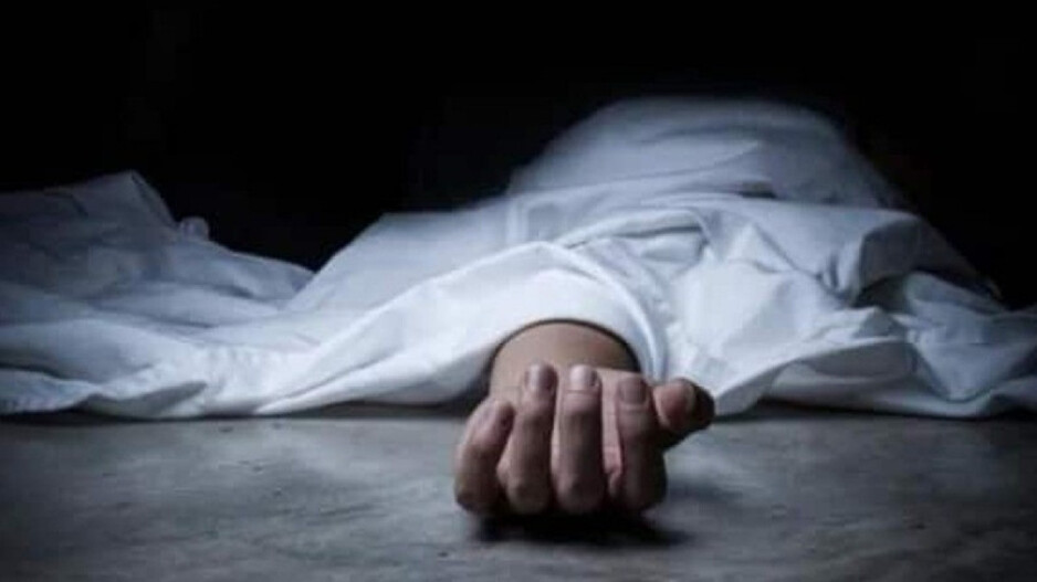 Odisha Girl dies, father critical after canal embankment caves in