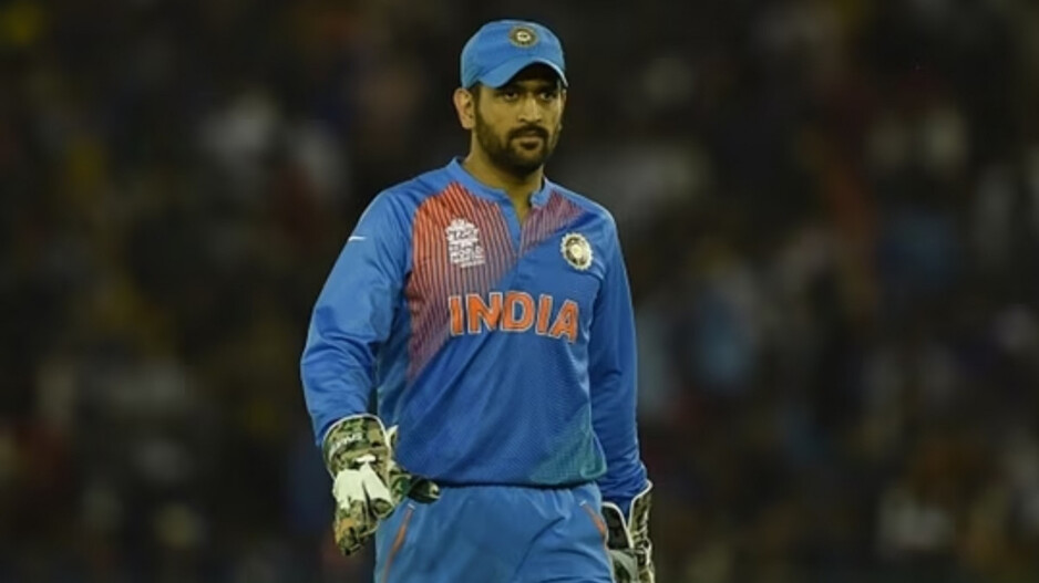 Dhoni's hands are faster than a pickpocket: Former India head coach