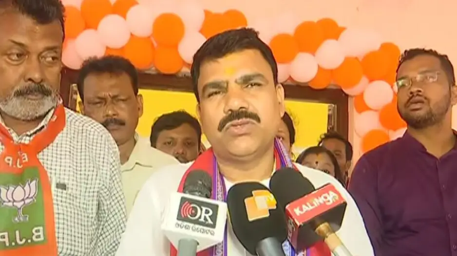 Previous govt changed colour of uniform & school buildings with political motive, says Odisha Minister