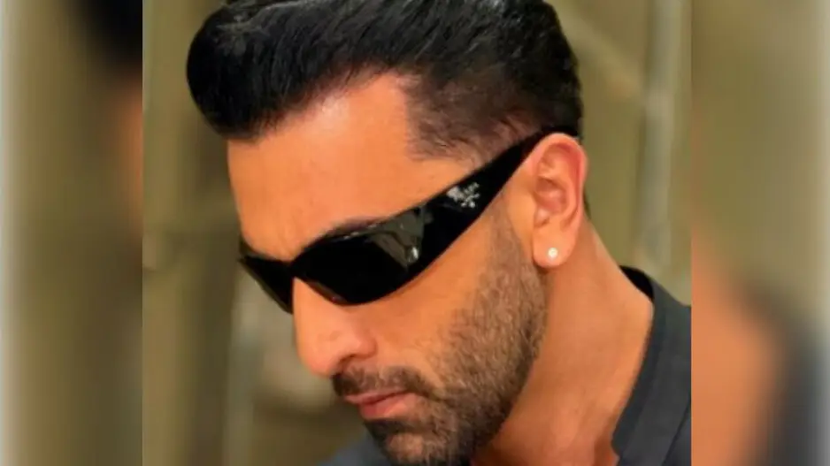 Ranbir Kapoor looks dapper in new haircut by Aalim Hakim, fans say ‘for Dhoom 4’