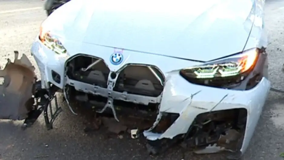 Speeding luxury car crashes into divider on Bhubaneswar street; 3 escape unhurt
