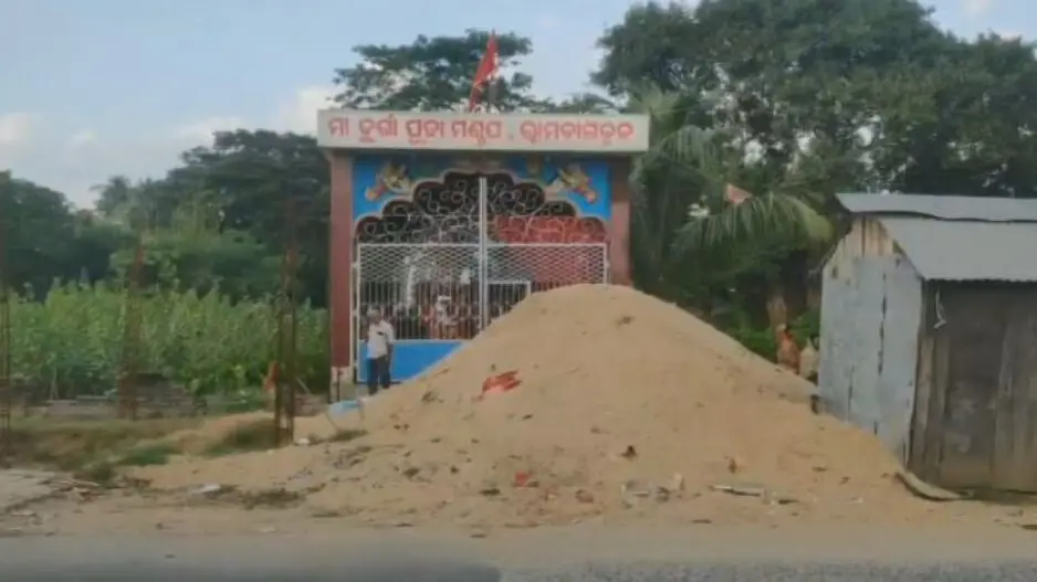 Maa Durga idol immersion 'stuck' in legal trouble in Odisha's Jajpur