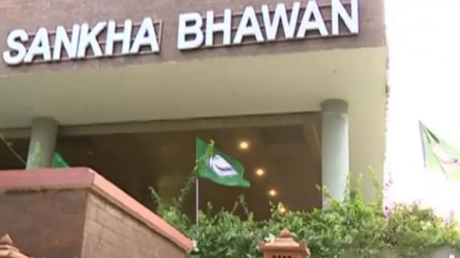 Is BJD on brink of collapse?