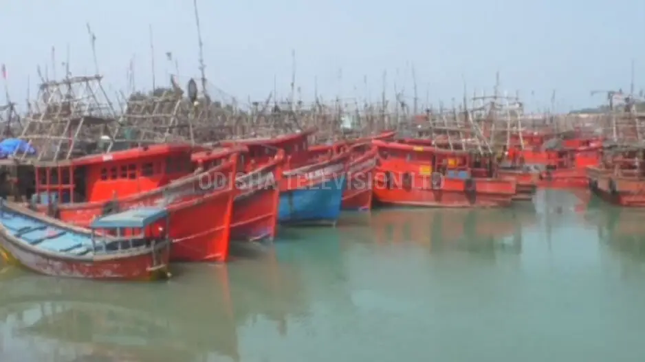 Cyclone Dana: Great danger signal number 10 hoisted at 3 ports in Odisha