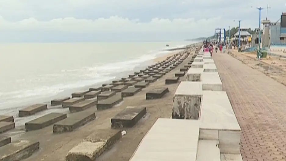 Cyclone Dana: Sea beaches across Odisha wear deserted look