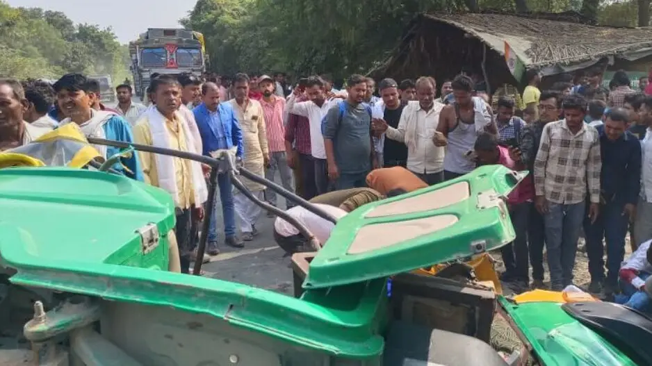 UP: 10 killed as truck hits auto in Hardoi