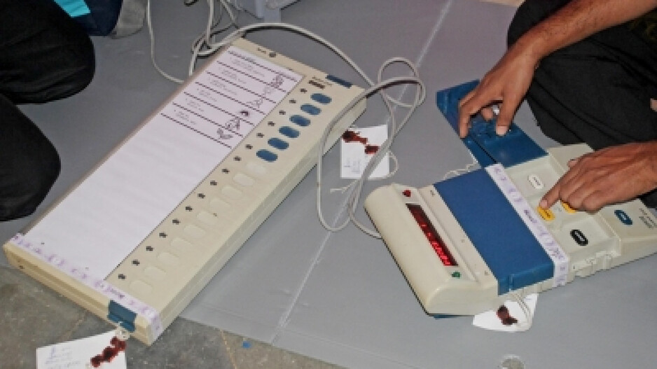 BJP-led Mahayuti runs away with Maharashtra, oppn INDIA bags Jharkhand