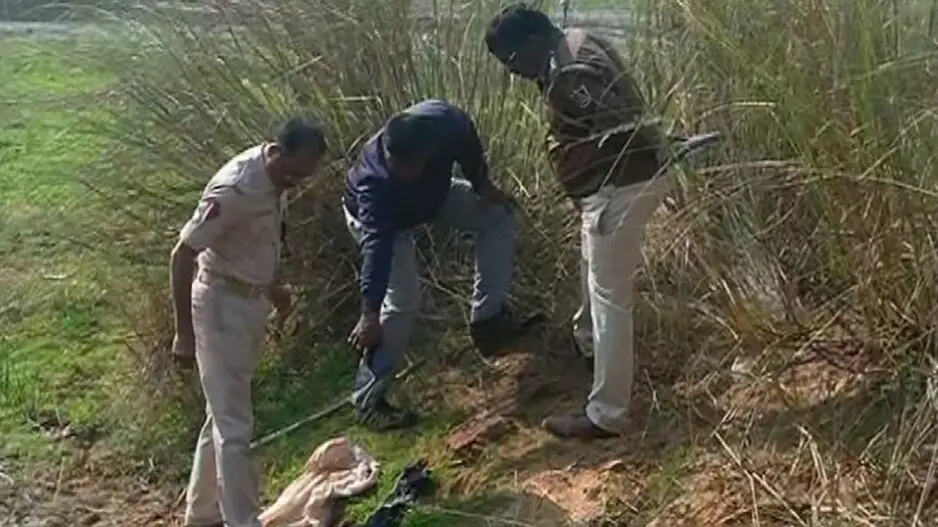 Blood-soaked body of woman found on river bank in Cuttack, murder suspected