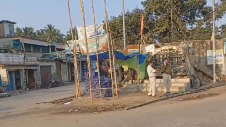BJP, BJD members fight over New Year gate construction in Kendrapara; Section 163 clamped