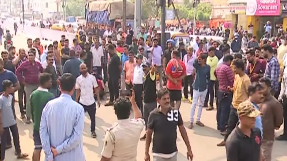Controversy over cricket match leads to major road blockade in Bhubaneswar