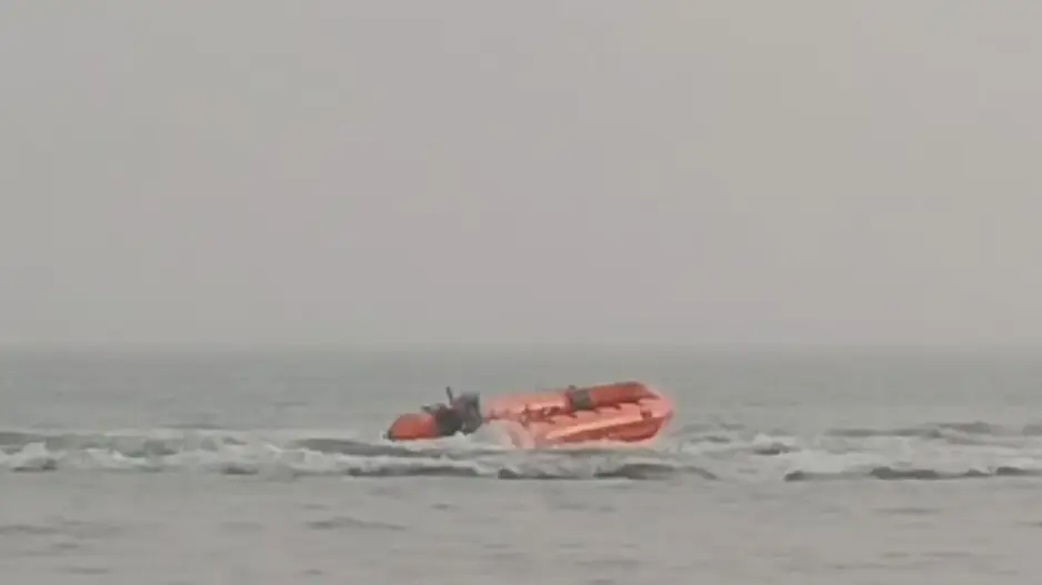 Unmanned patrol boat found drifting aimlessly at Digha coast after operator falls off