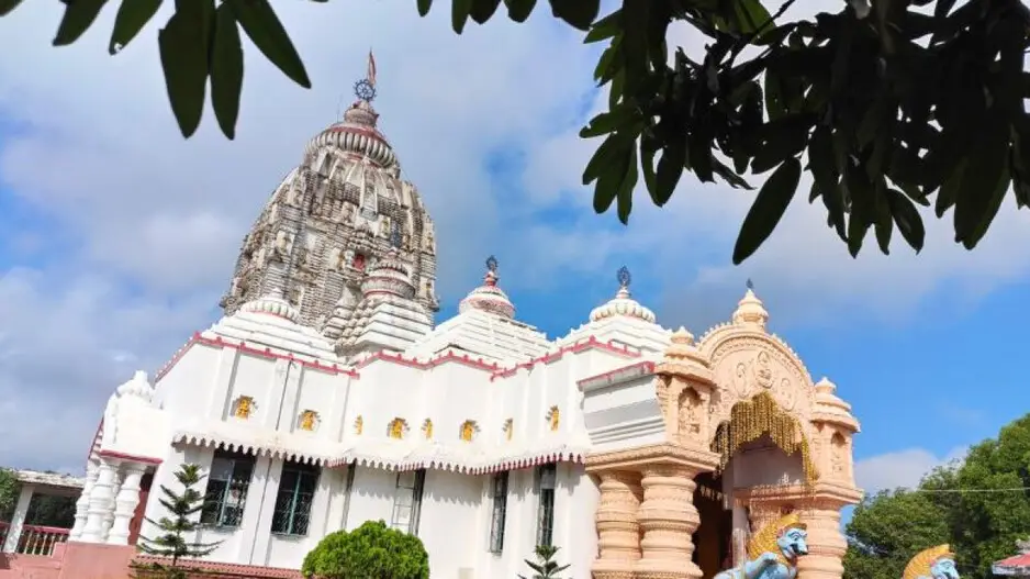 Golden crowns from Odisha's Saila Srikhetra Jagannath Temple looted