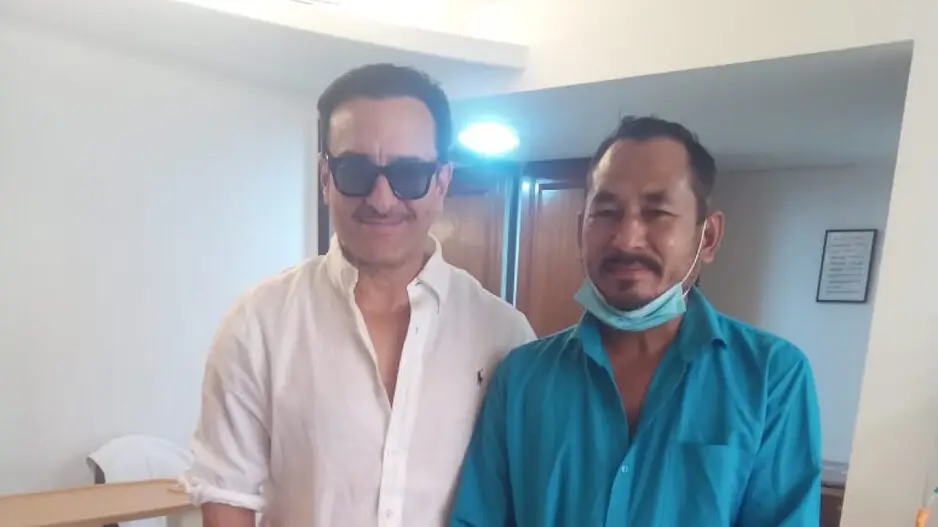 Saif thanks, gives money to auto-rickshaw driver who took him to hospital post-knife attack
