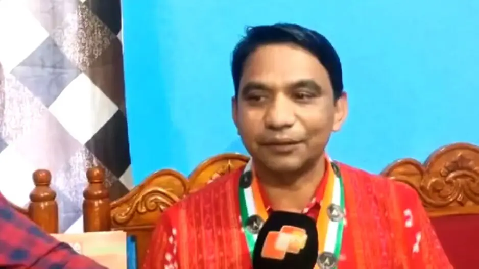 Odisha youth breaks India record for ear wiggling, aims for Guinness Book spot