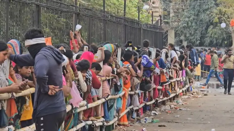 IND Vs ENG ODI at Barabati: Determined fans line up outside counters despite complete sell-out of tickets