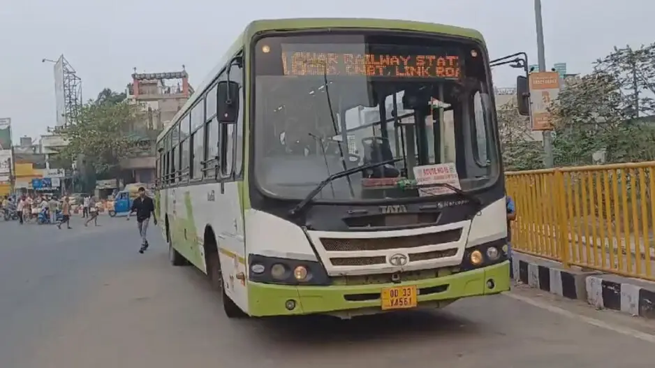 Mo Bus hits vegetable vendor in Cuttack, rising accidents spark outrage