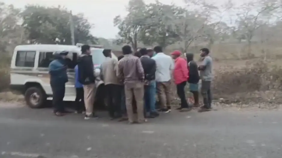 3 friends on their way home on a motorbike killed in tragic road mishap