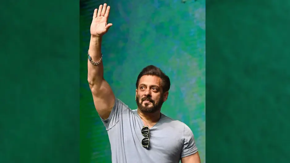 Salman Khan shares BEST tips to handle 'breakups and betrayals'!