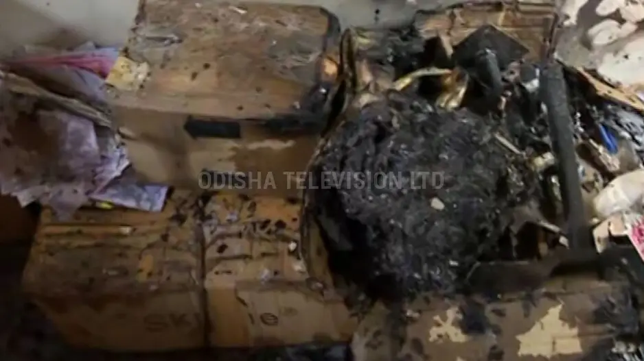 Explosion rocks Baramunda bus stand in Bhubaneswar, ticket counter catches fire