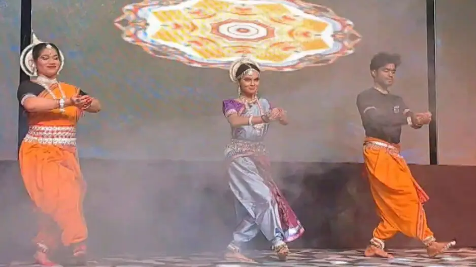 Odia community enlivens Surat with Utkal Divas celebrations