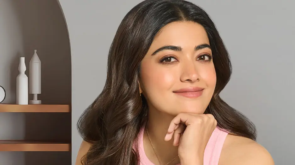 Is Rashmika Mandanna spoiling her image by being too cute? Fans think so!