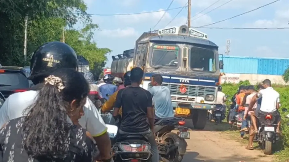 Traffic chaos, accidents plague key road connecting Jatni and Bhubaneswar