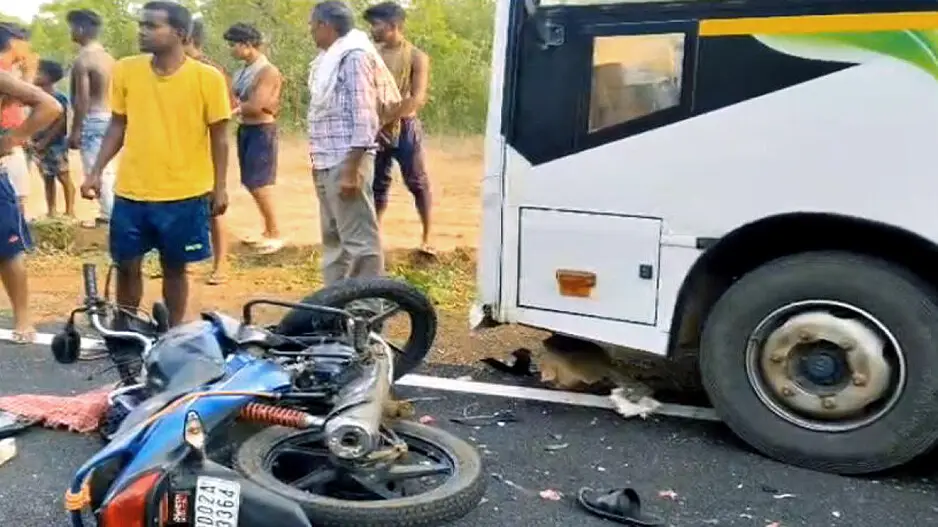 OSRTC bus takes 3-yr-old child’s life, critically injures parents in Khordha